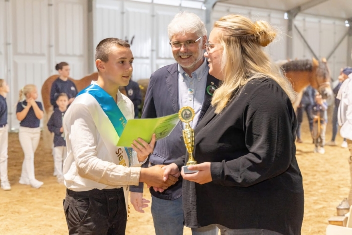 Jungzüchter Sieger (Jung) Karl Burchardt A